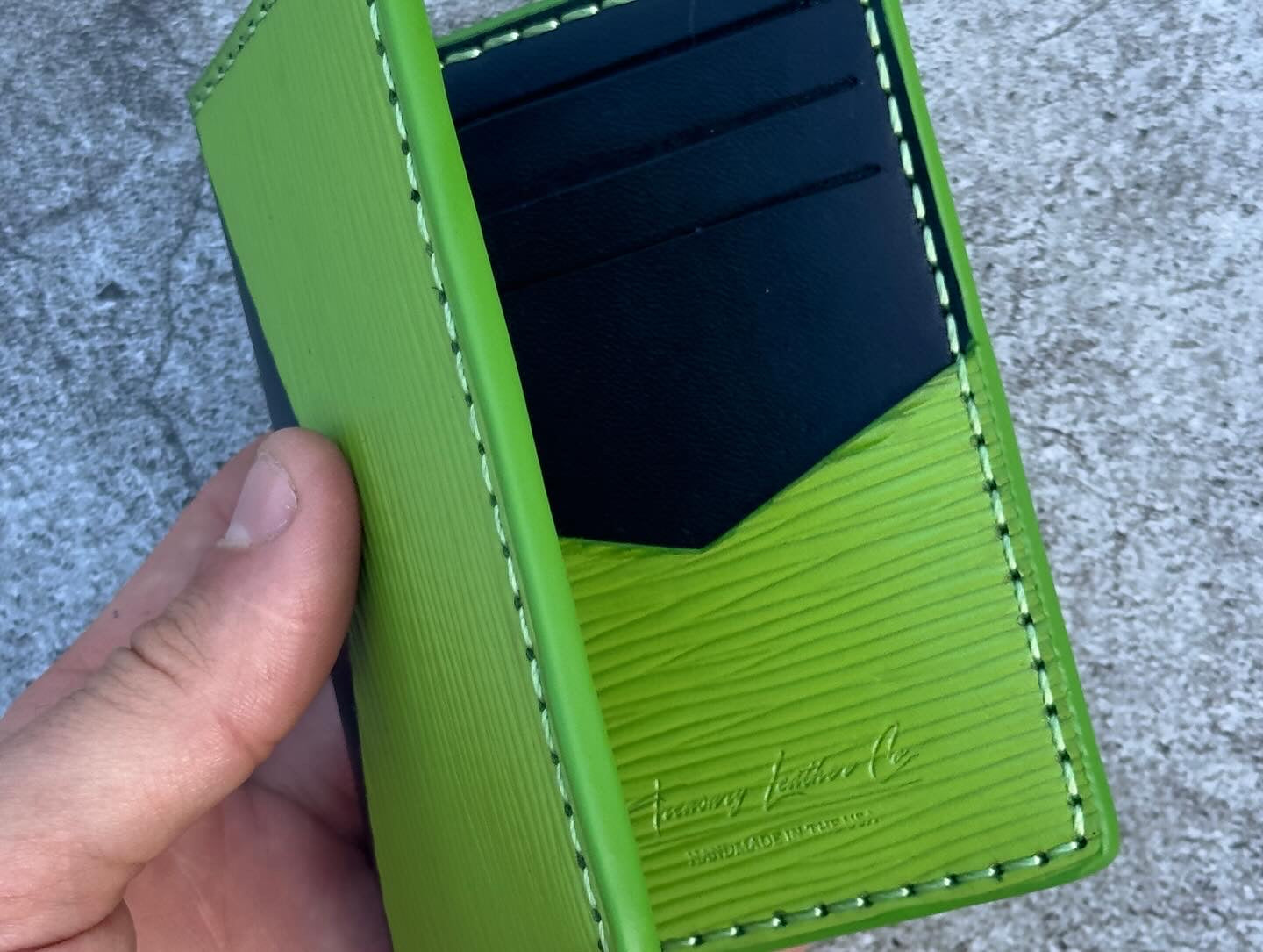 Pocket Organizer 9 Pocket Bifold Wallet | Kiwi Green Epi | RFID Protected