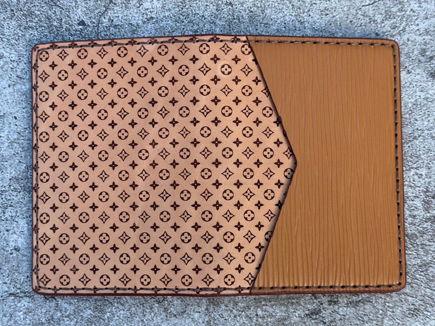 Pocket Organizer 9 Pocket Bifold Wallet | Natural Gold Epi | RFID Protected