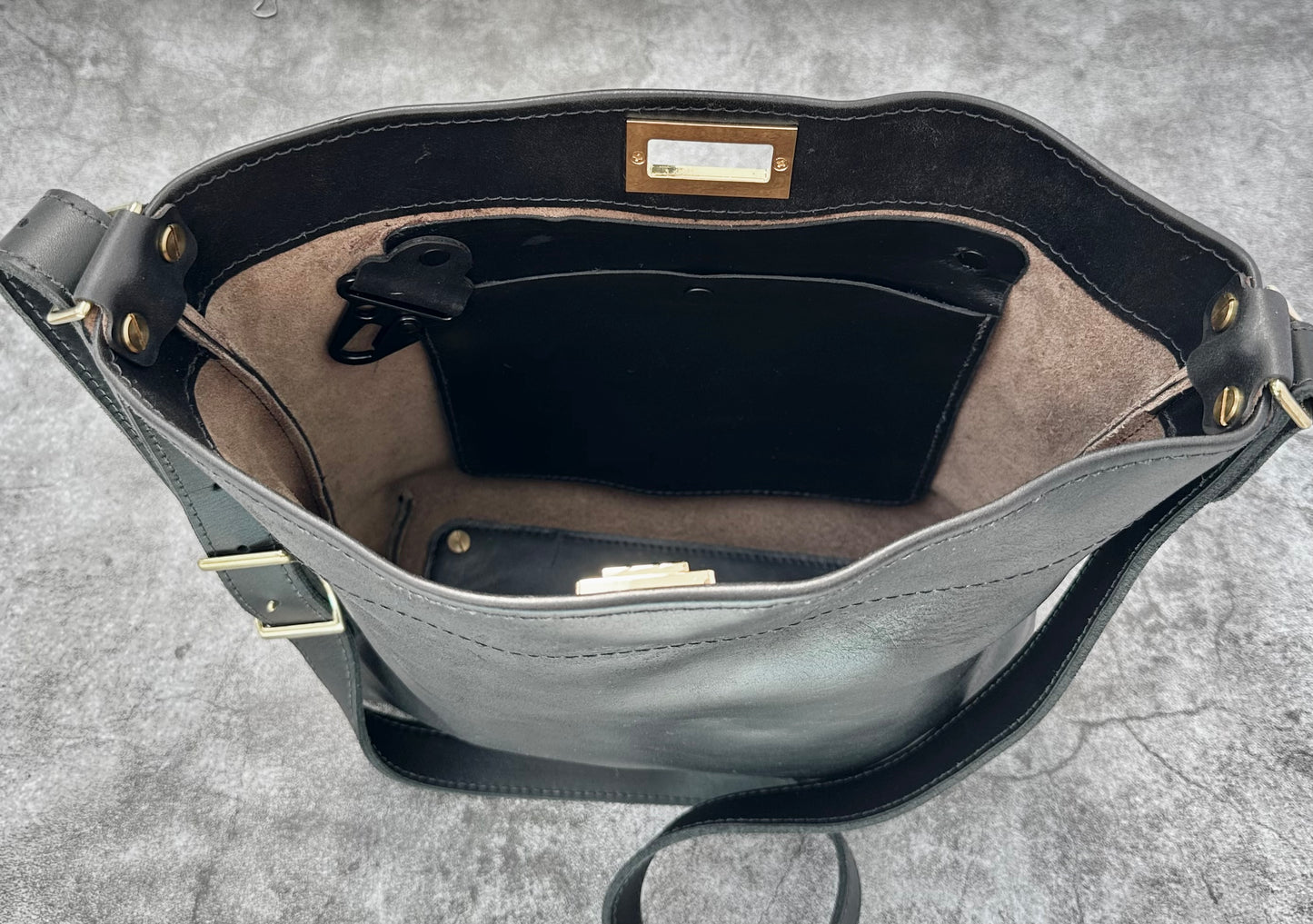 The "Crossbody" (Custom)