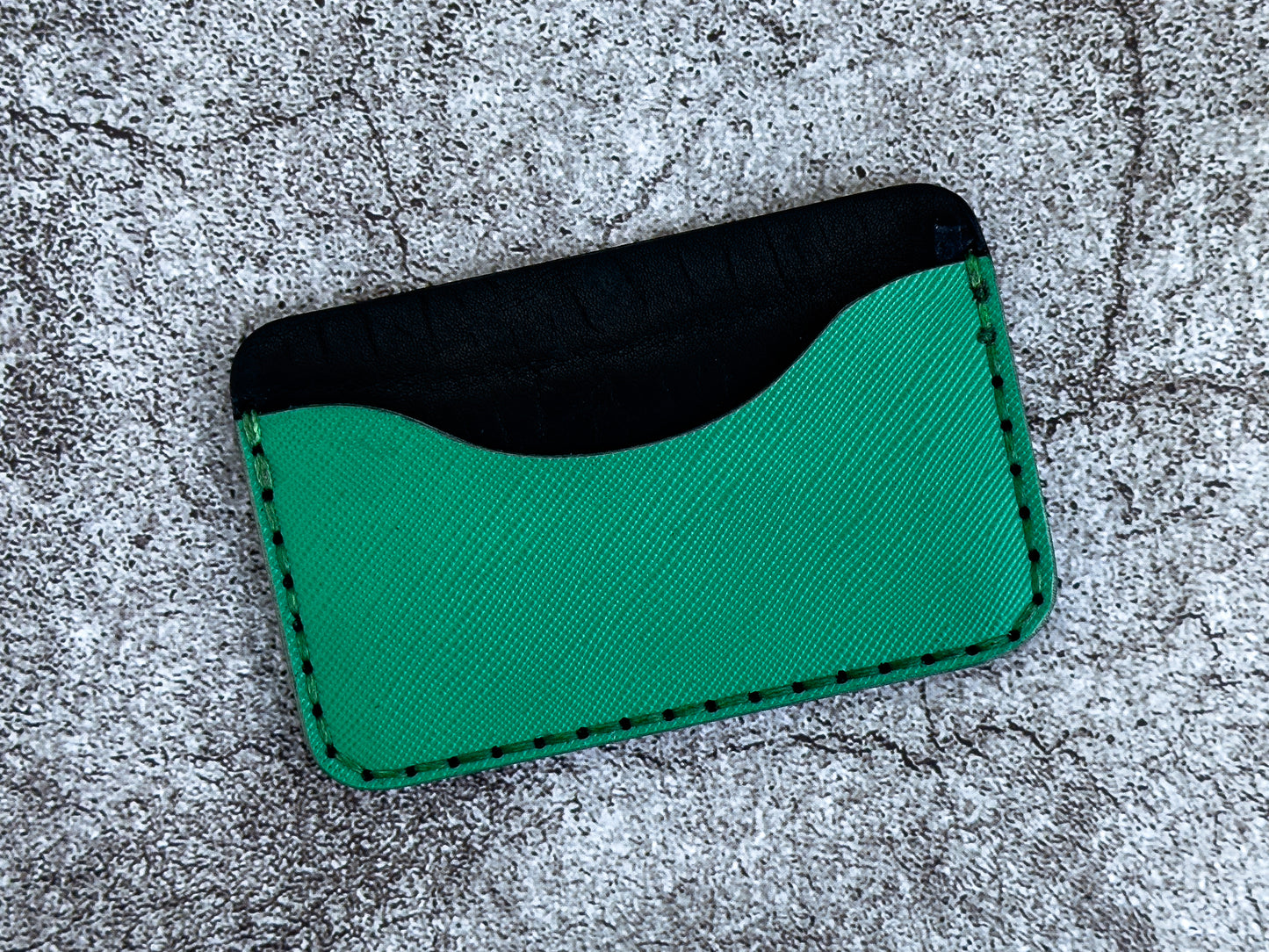 The "Minimalist" Card Holder Saffiano | Green |