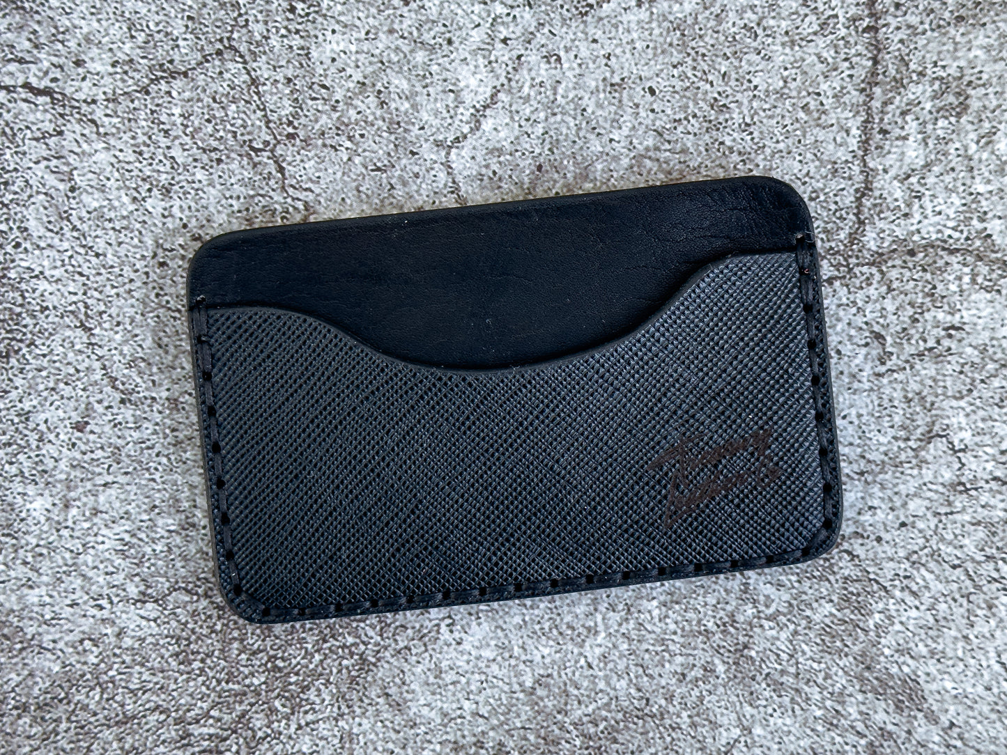 The "Minimalist" Card Holder Saffiano | Black |