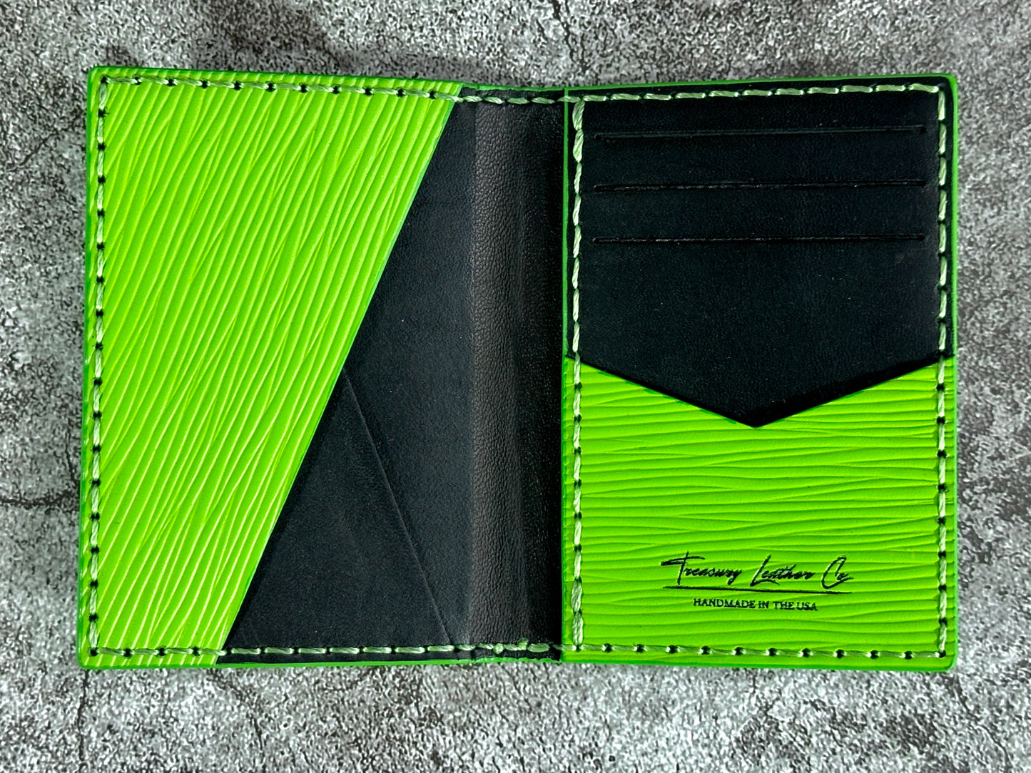 Pocket Organizer 9 Pocket Bifold Wallet | Kiwi Green Epi  | RFID Protected