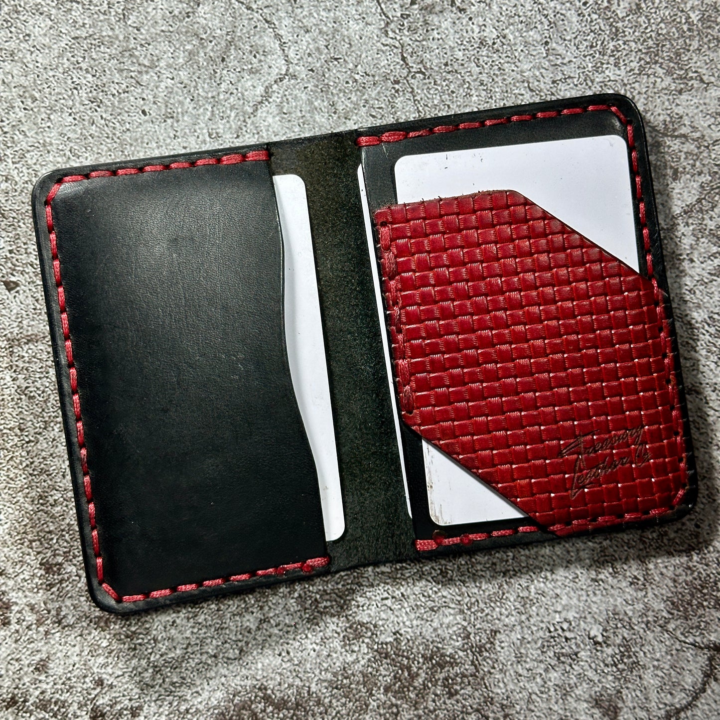 Minimalist Bifold Card Wallet | 4 Pocket | Italian Weave | Red Black